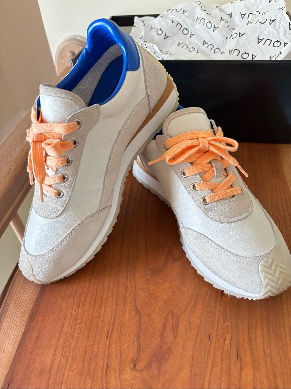 AQUA Gray & White Sneakers with Hot Pink Logo and Orange Laces size 7